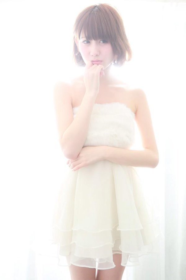 日本美女森田ワカナ私房制服写真含情脉脉性感