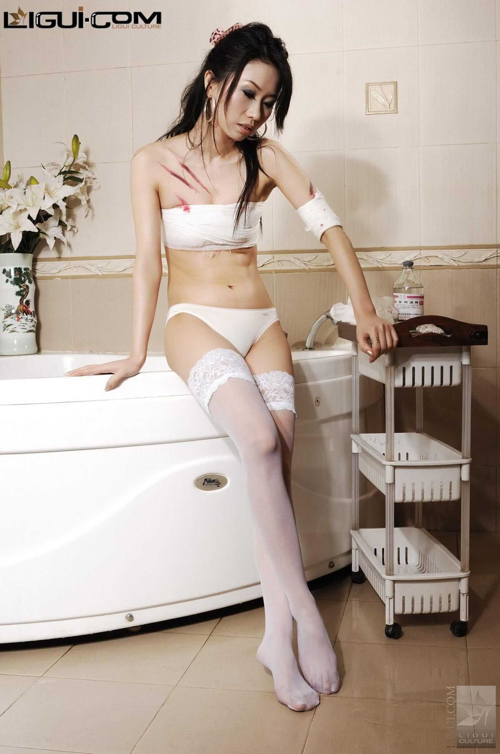 Model 程海伦《浴室的人鱼》 丽柜LiGui 丝足写真